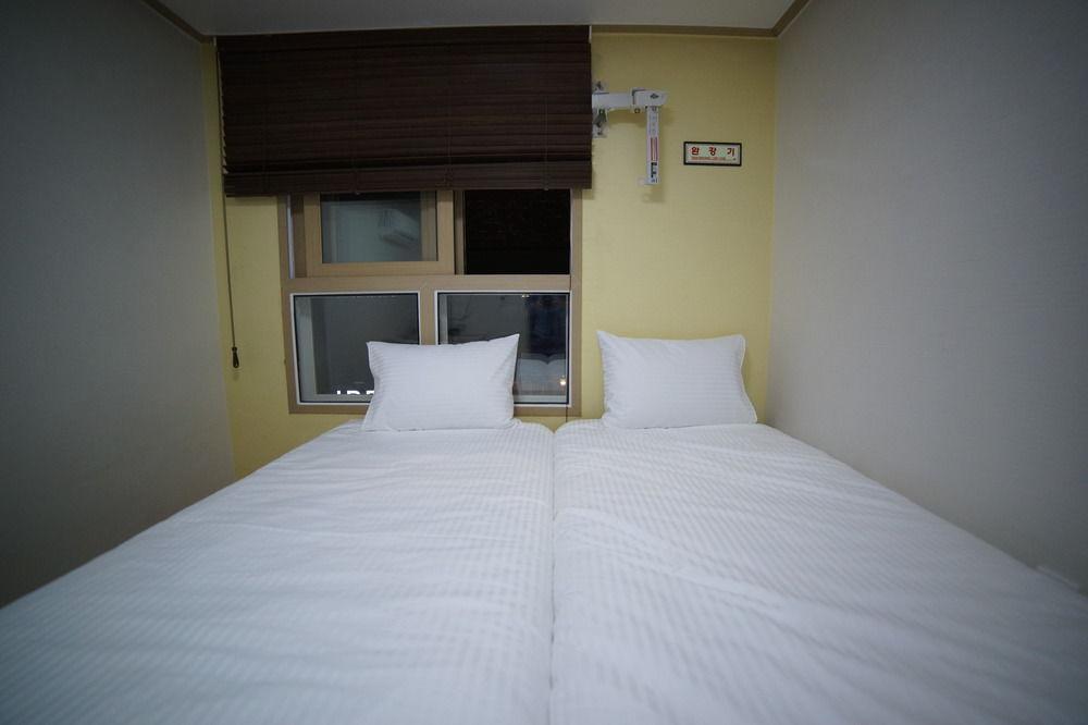 Hotel Cozybox Seúl Exterior foto